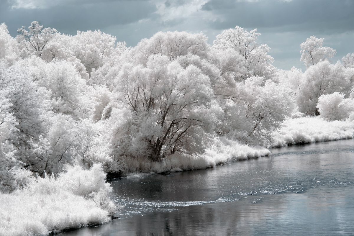 river_infrared.jpg