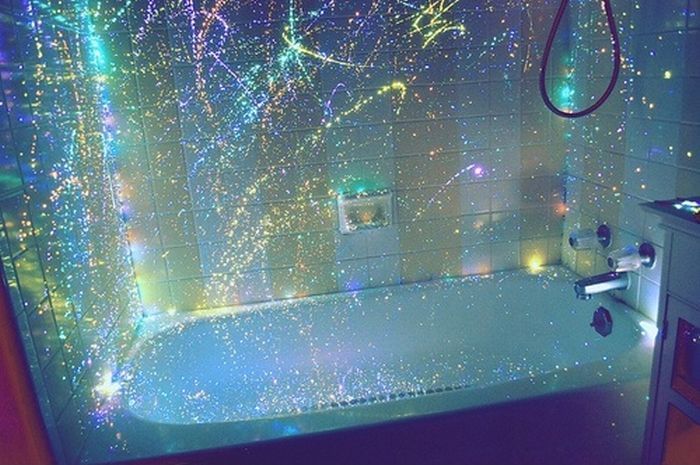 shiny_disco_bathroom.jpg