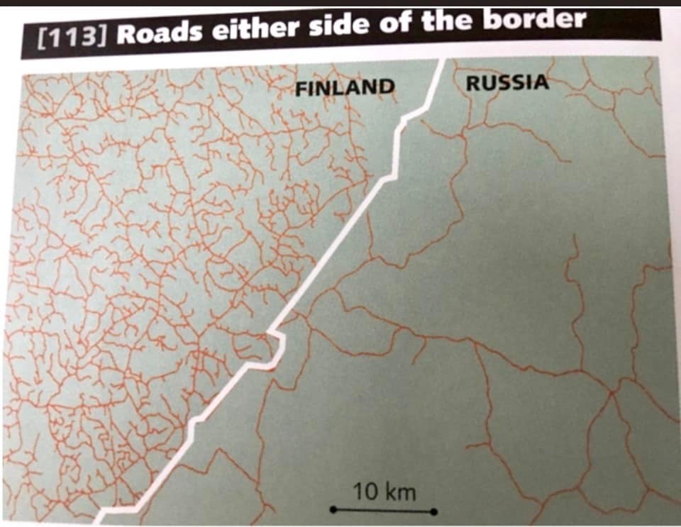 roads_either_side_of_the_border.jpg