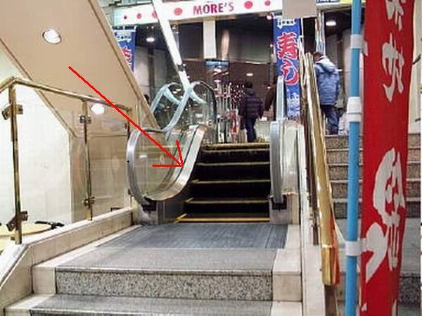 teenie-weenie_escalator2.jpg
