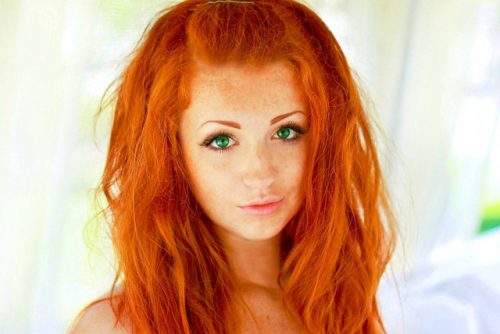 redhead_with_green_eyes.jpg