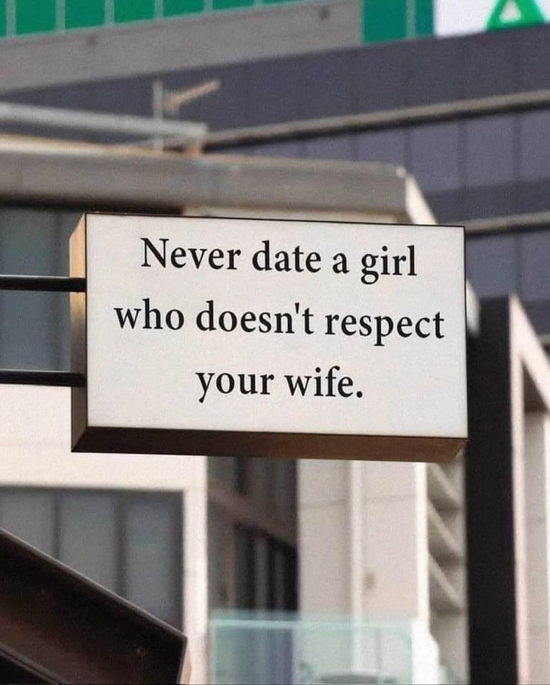 never_date_a_girl.jpg