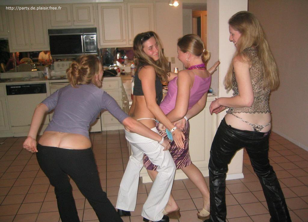 drunk-girls-partying.jpg