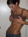 girls-with-six-pack-01