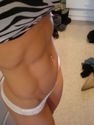 girls-with-six-pack-41